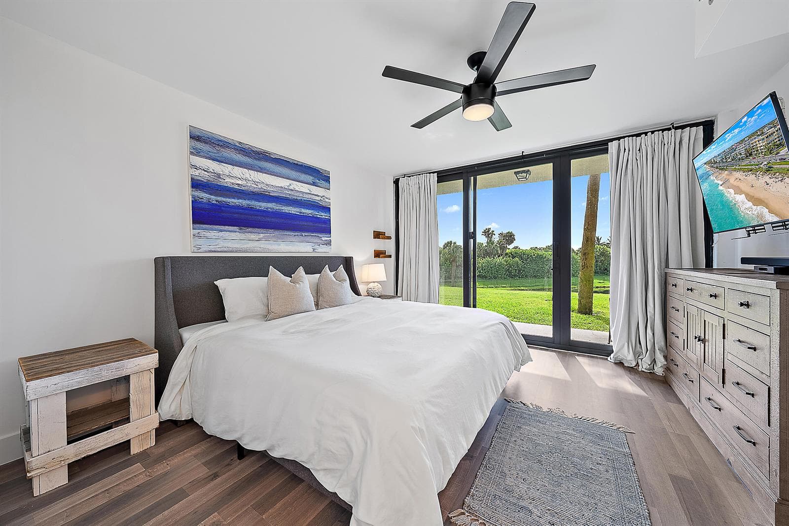 101 S Seas Drive 105 photo 6