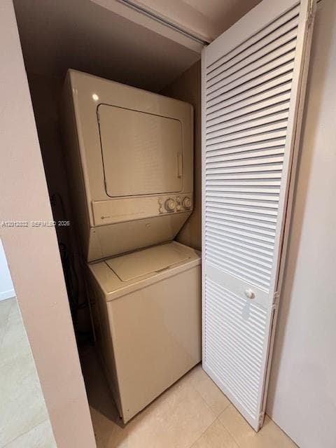 4900 Ocean Blvd 705 photo 22