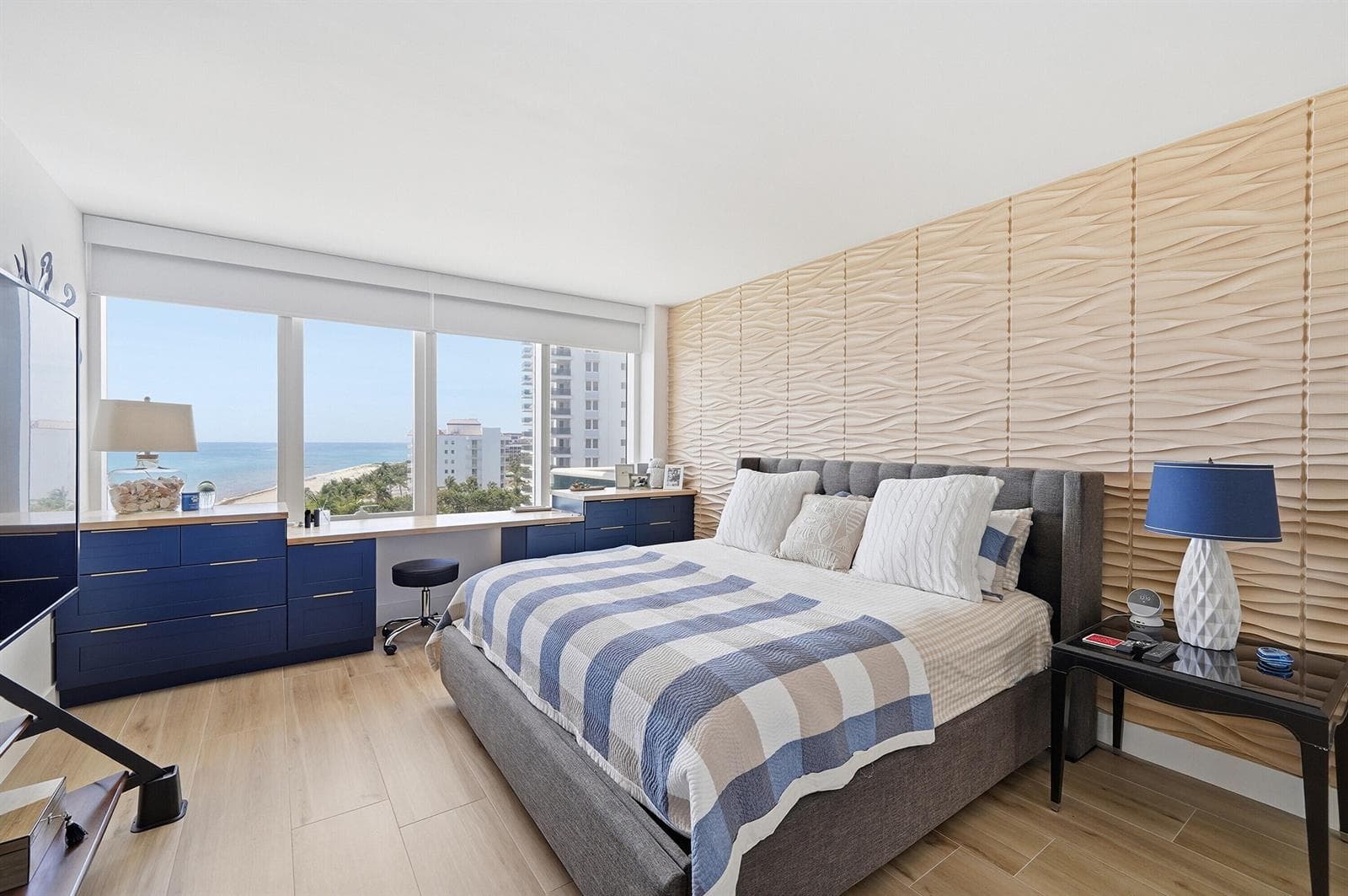 700 S Ocean Boulevard 803 photo 21