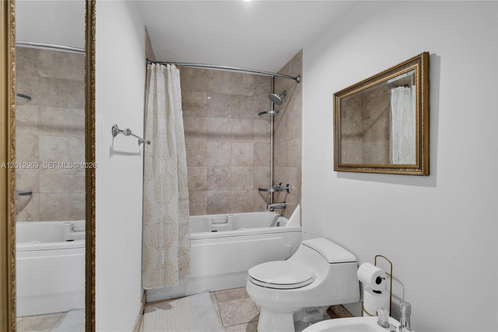848 Brickell Key Dr 1903 photo 23