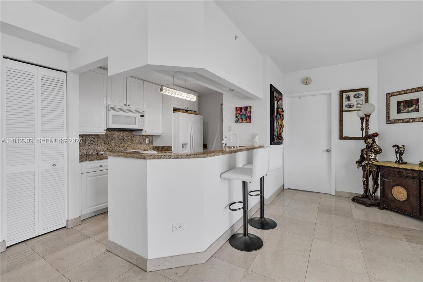 848 Brickell Key Dr 1903 photo 11