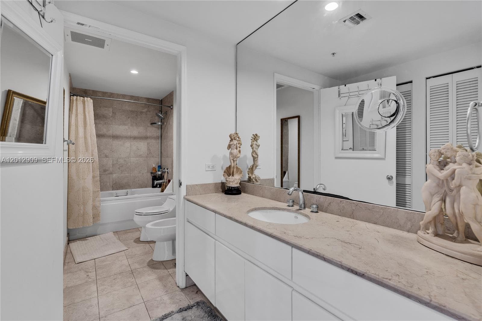 848 Brickell Key Dr 1903 photo 21