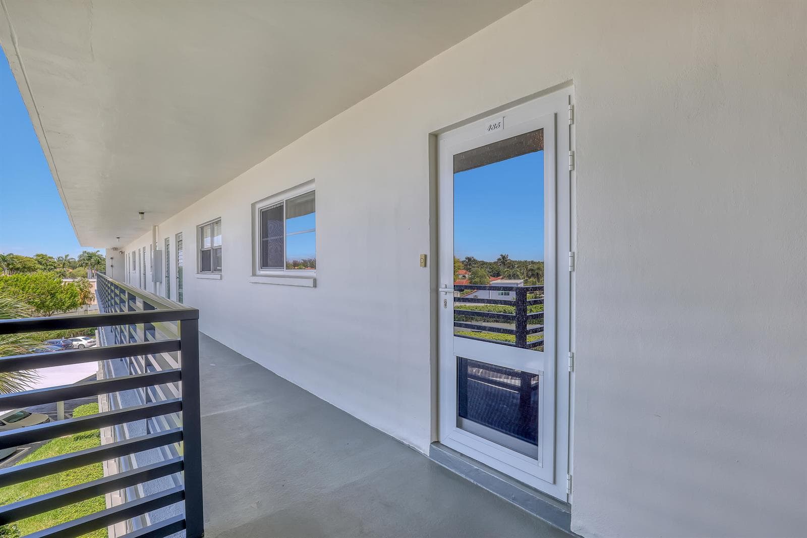 921 Spanish Circle 435 photo 16