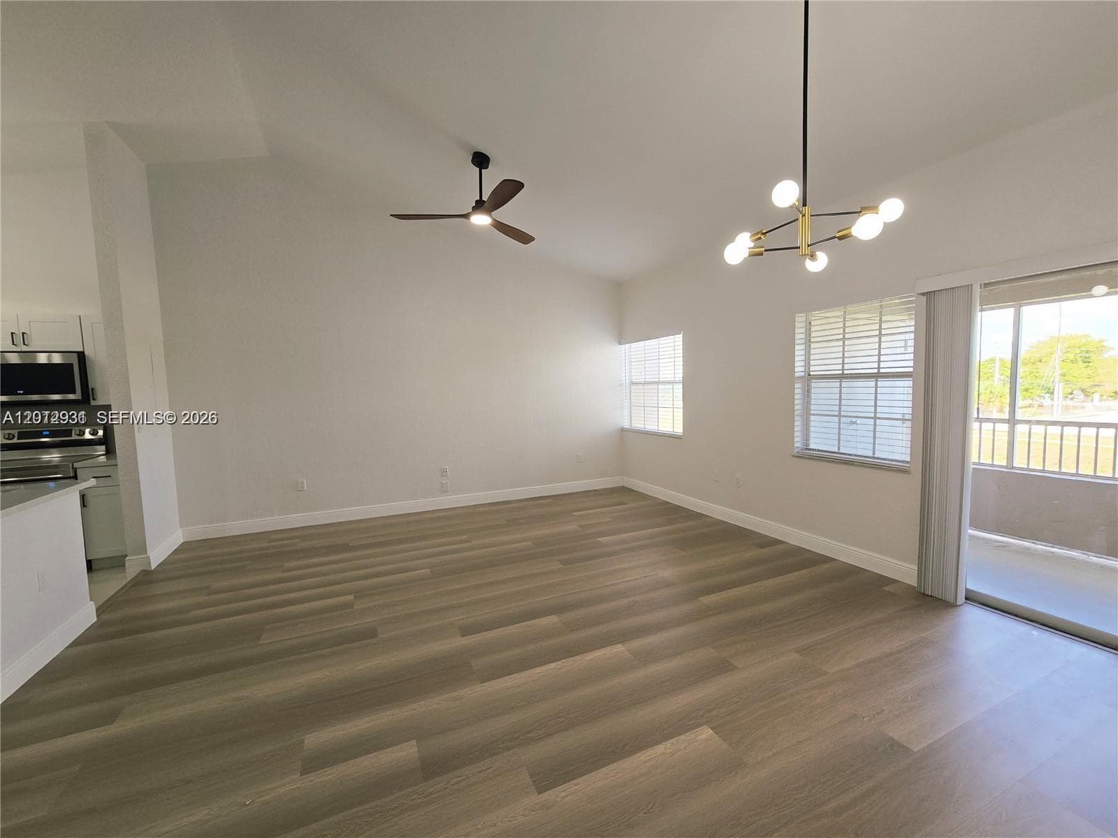 2881 Oakland Forest Dr 310 photo 3