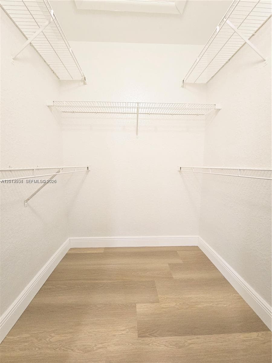 2881 Oakland Forest Dr 310 photo 9