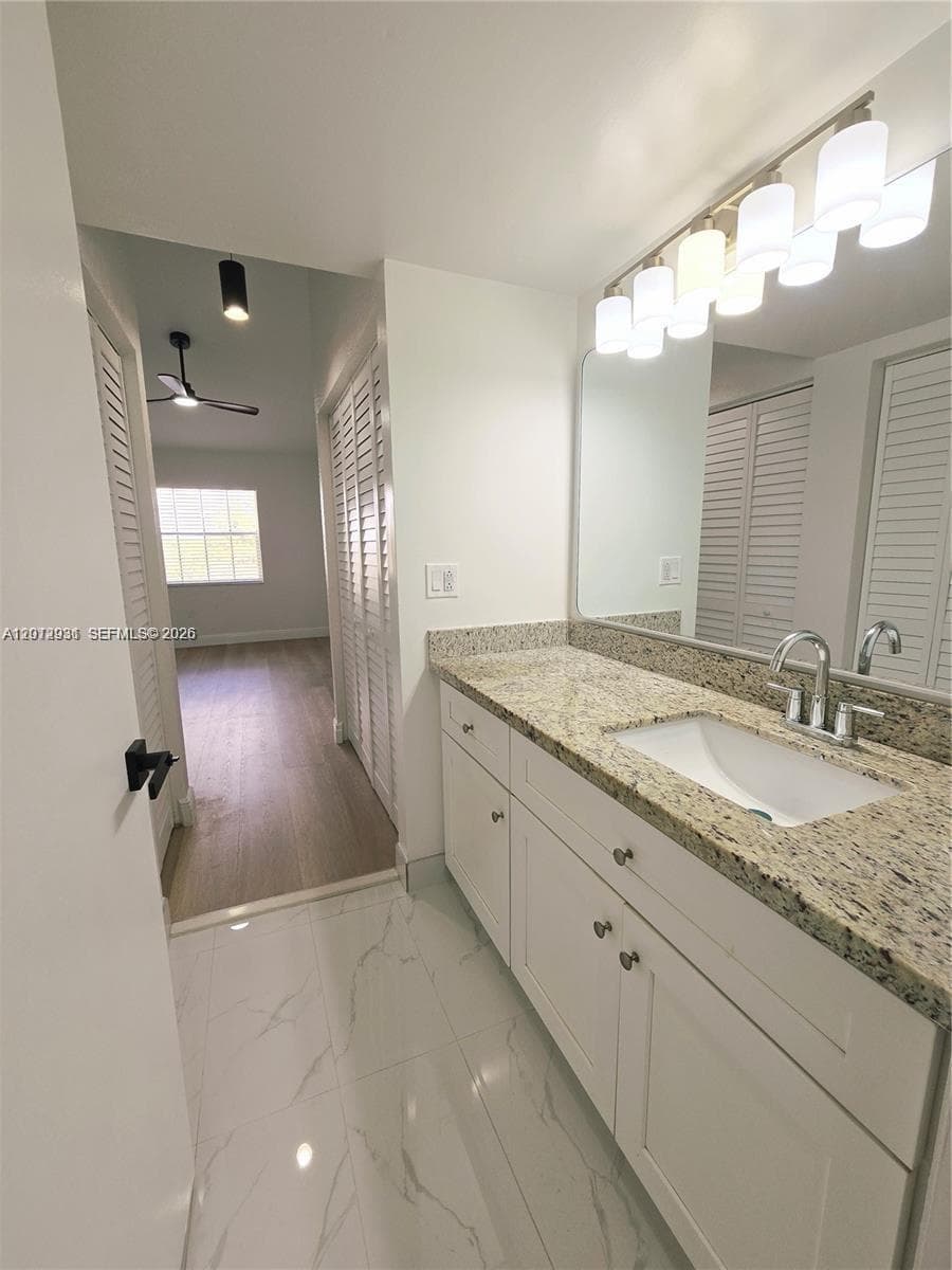2881 Oakland Forest Dr 310 photo 15