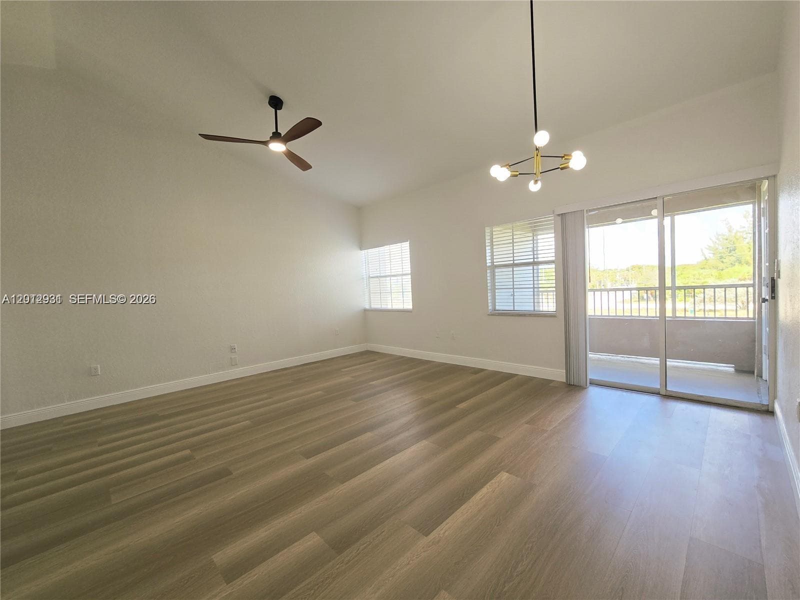 2881 Oakland Forest Dr 310 photo 4