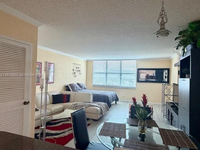 2501 Ocean Dr 1627 photo 2