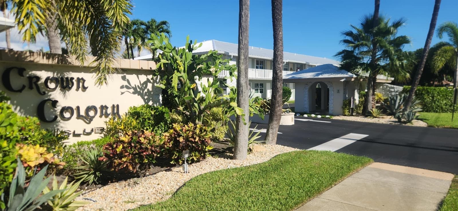 5510 N Ocean 206 photo 2