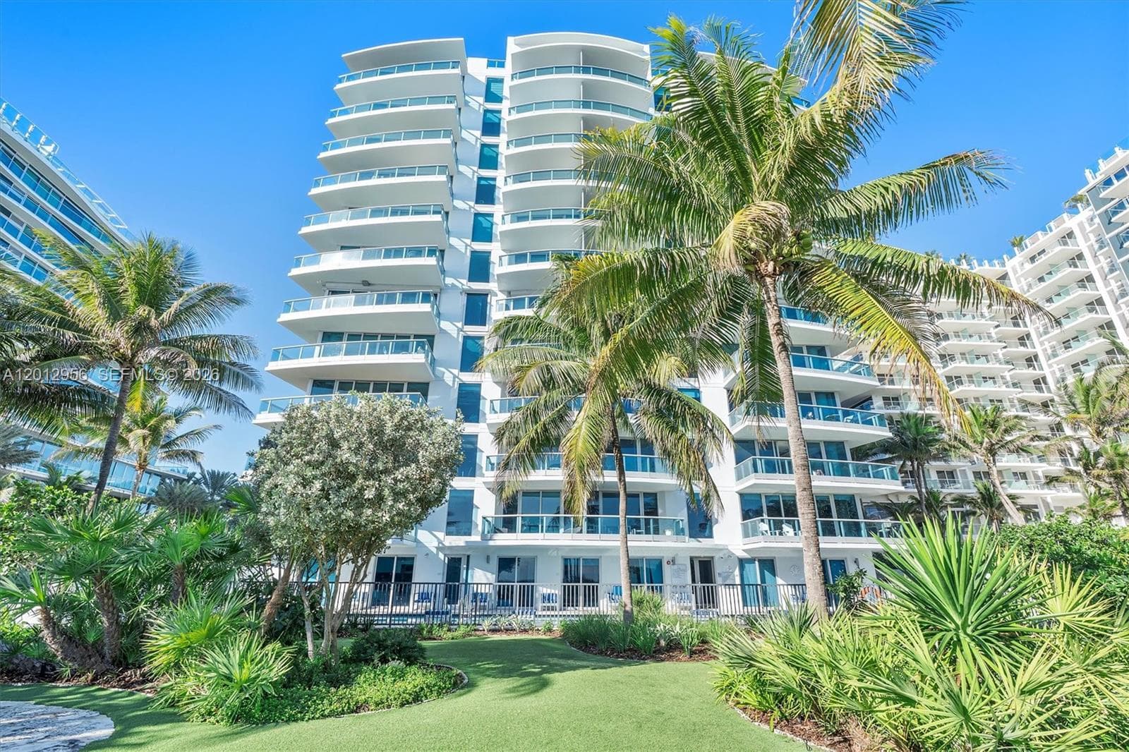 9401 Collins Ave 505 photo 2