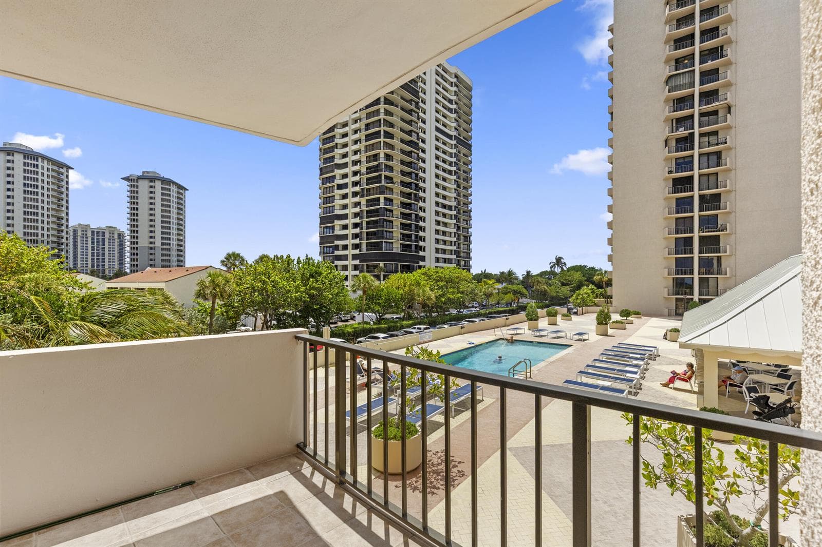 4200 N Ocean Drive 1-204 photo 21