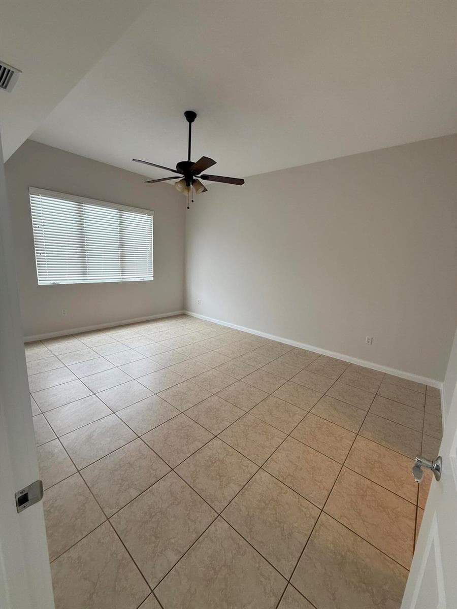 4 Harbour Isle Drive E Unit 204 photo 12
