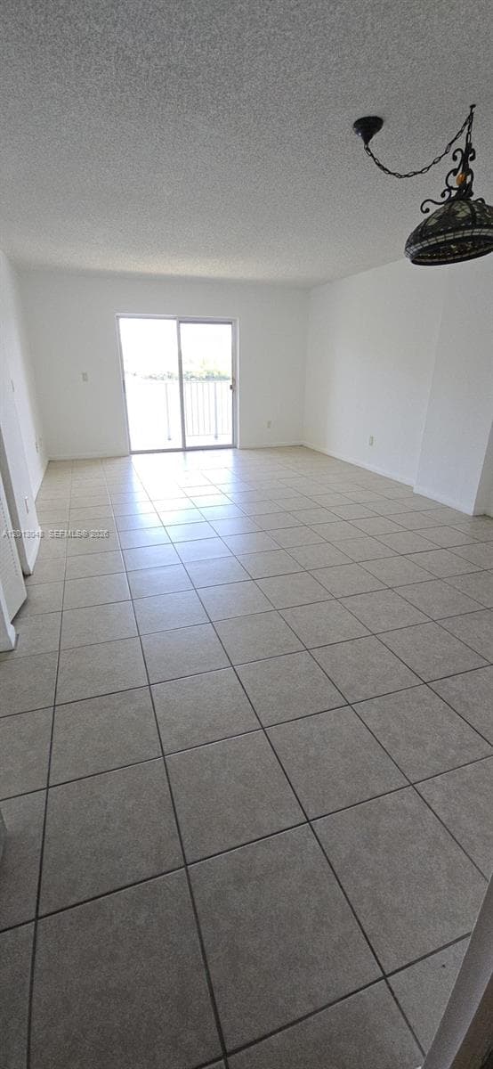 8240 210th St 214 photo 3