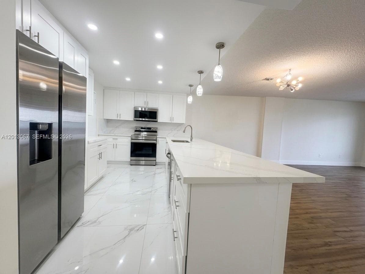 3800 S Ocean Dr 1016 photo 3