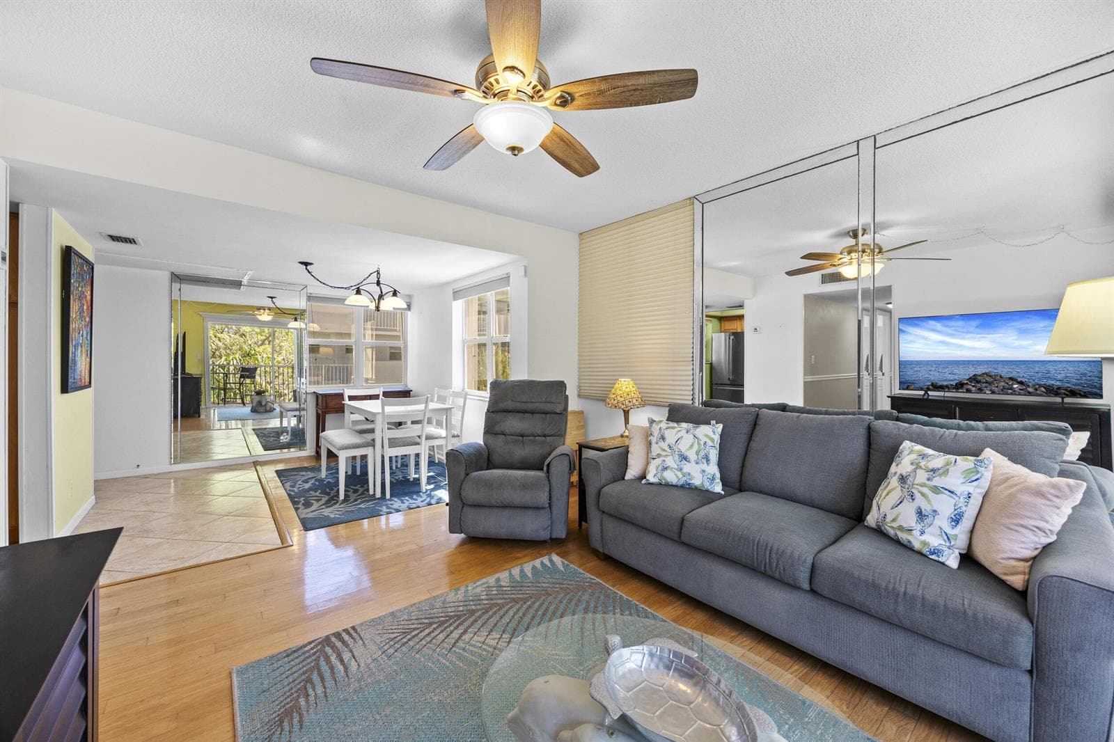 1820 New Palm Way 308 photo 8