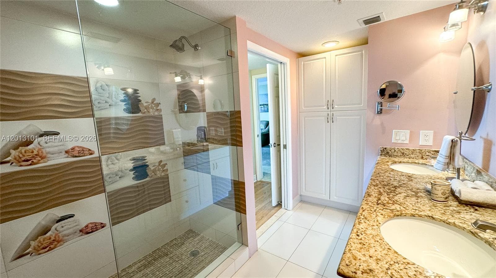 18100 N Bay Rd 1106 photo 10