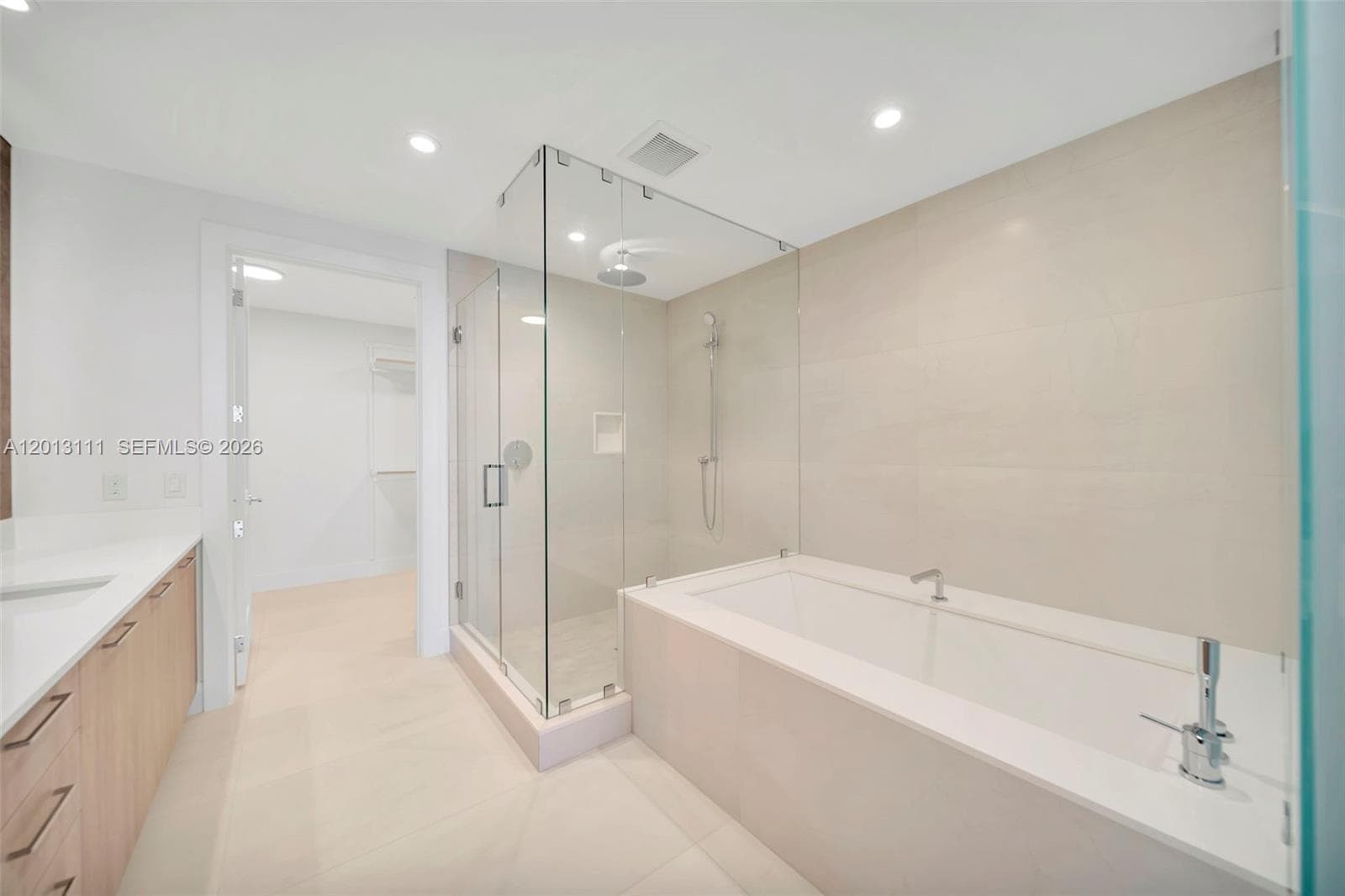 153 Seabreeze Blvd 801 photo 20