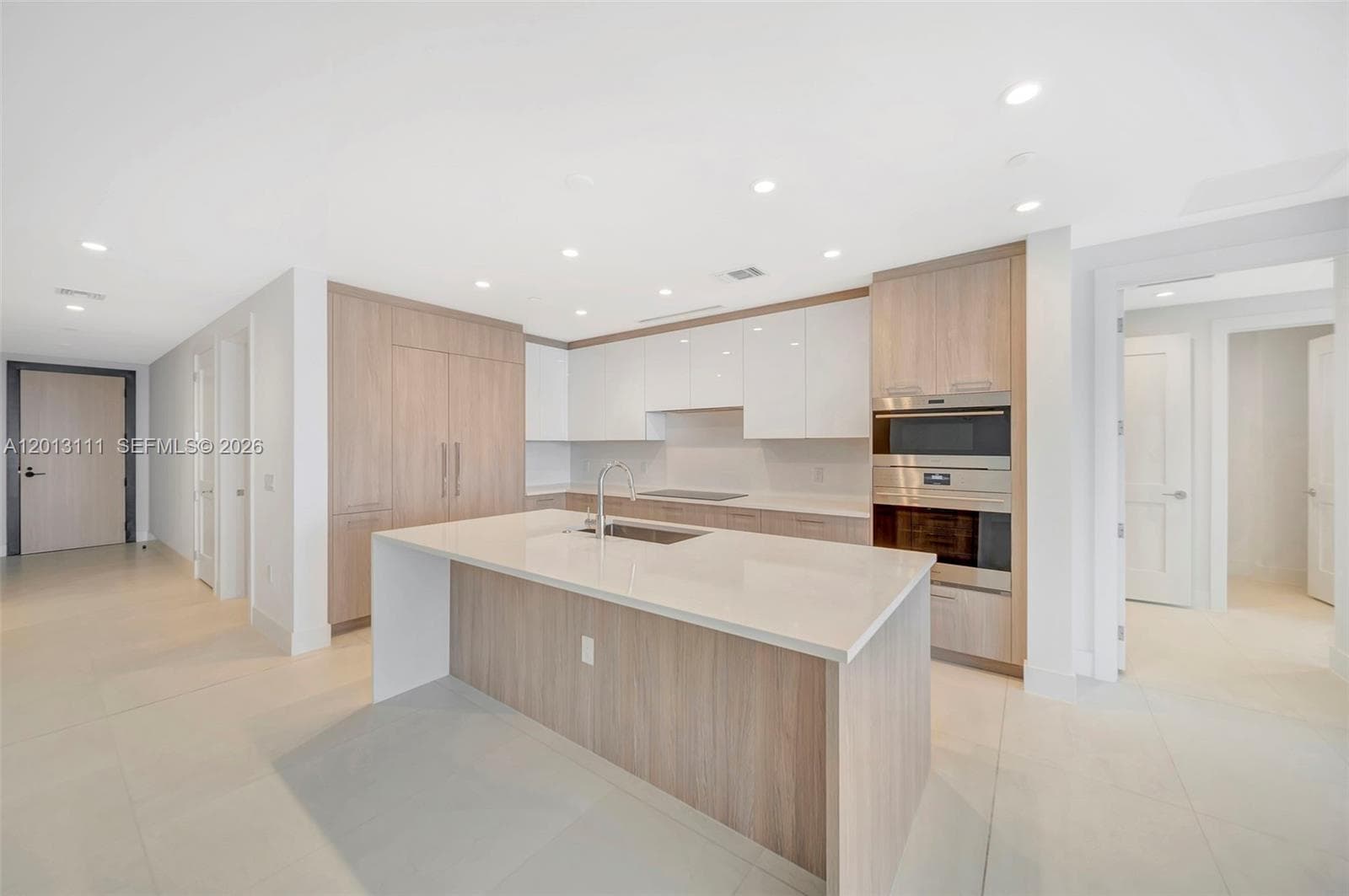 153 Seabreeze Blvd 801 photo 11