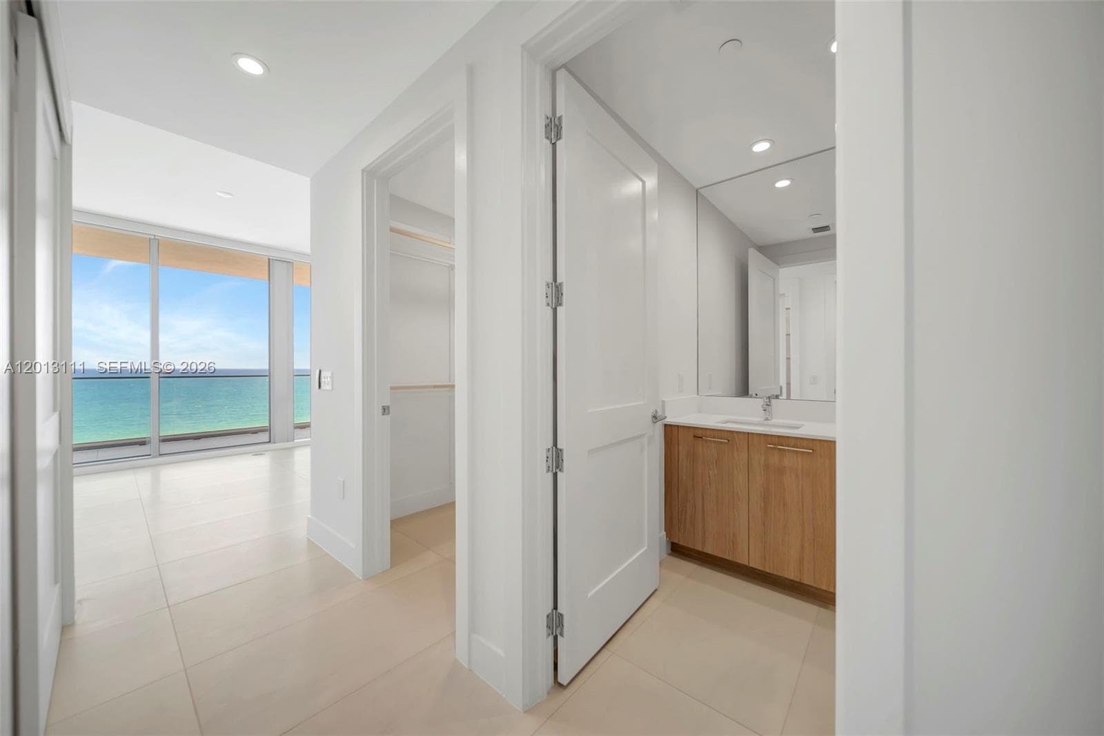 153 Seabreeze Blvd 801 photo 25