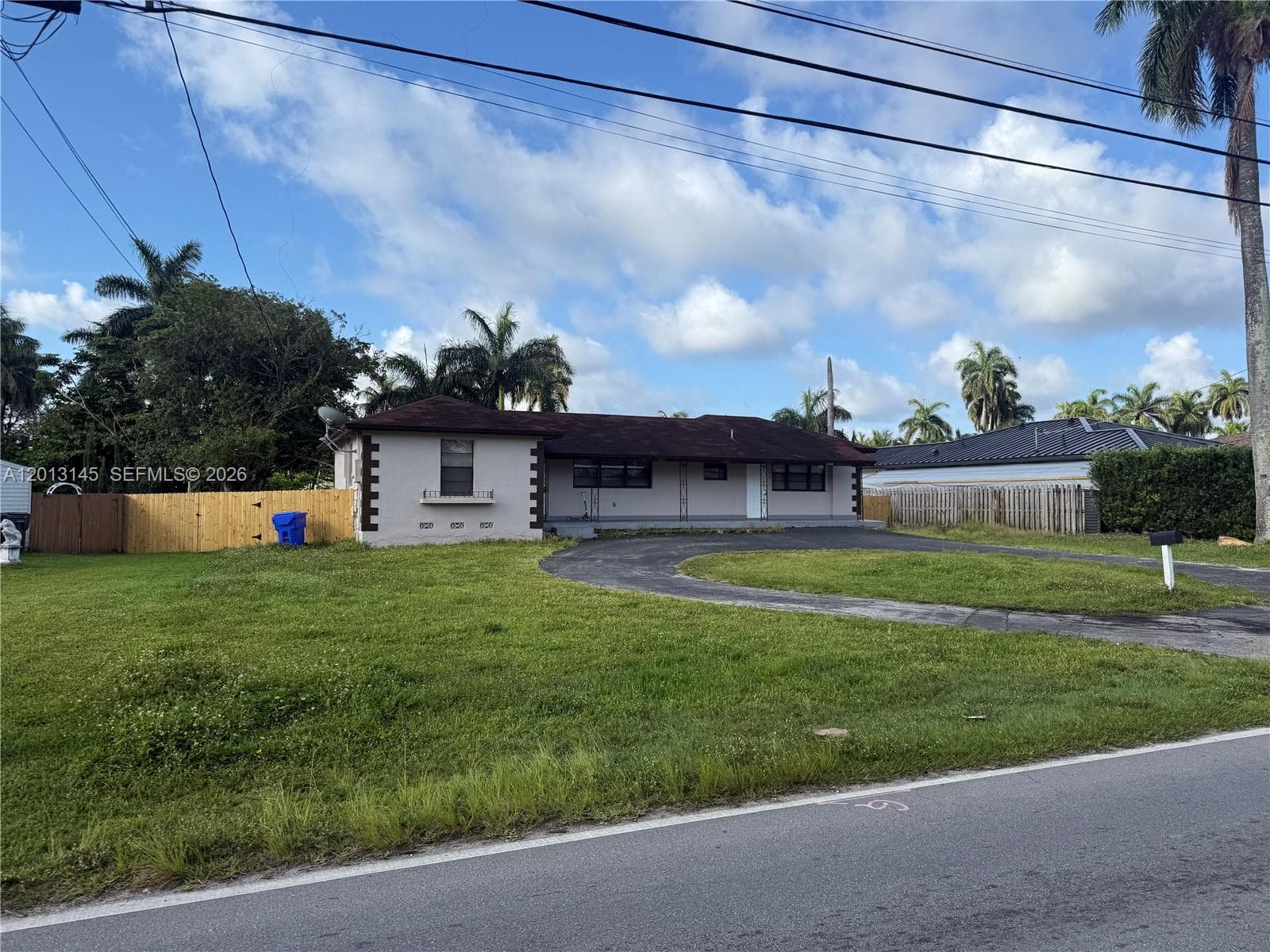 2830 Johnson St 1 photo 5