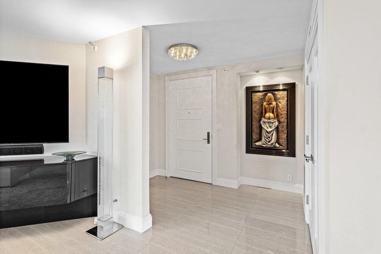 4545 N Ocean Boulevard 18d photo 2