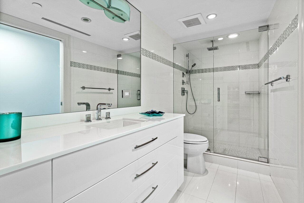 4545 N Ocean Boulevard 18d photo 13