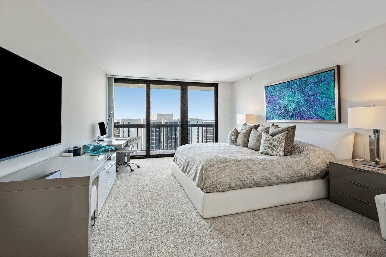 4545 N Ocean Boulevard 18d photo 9