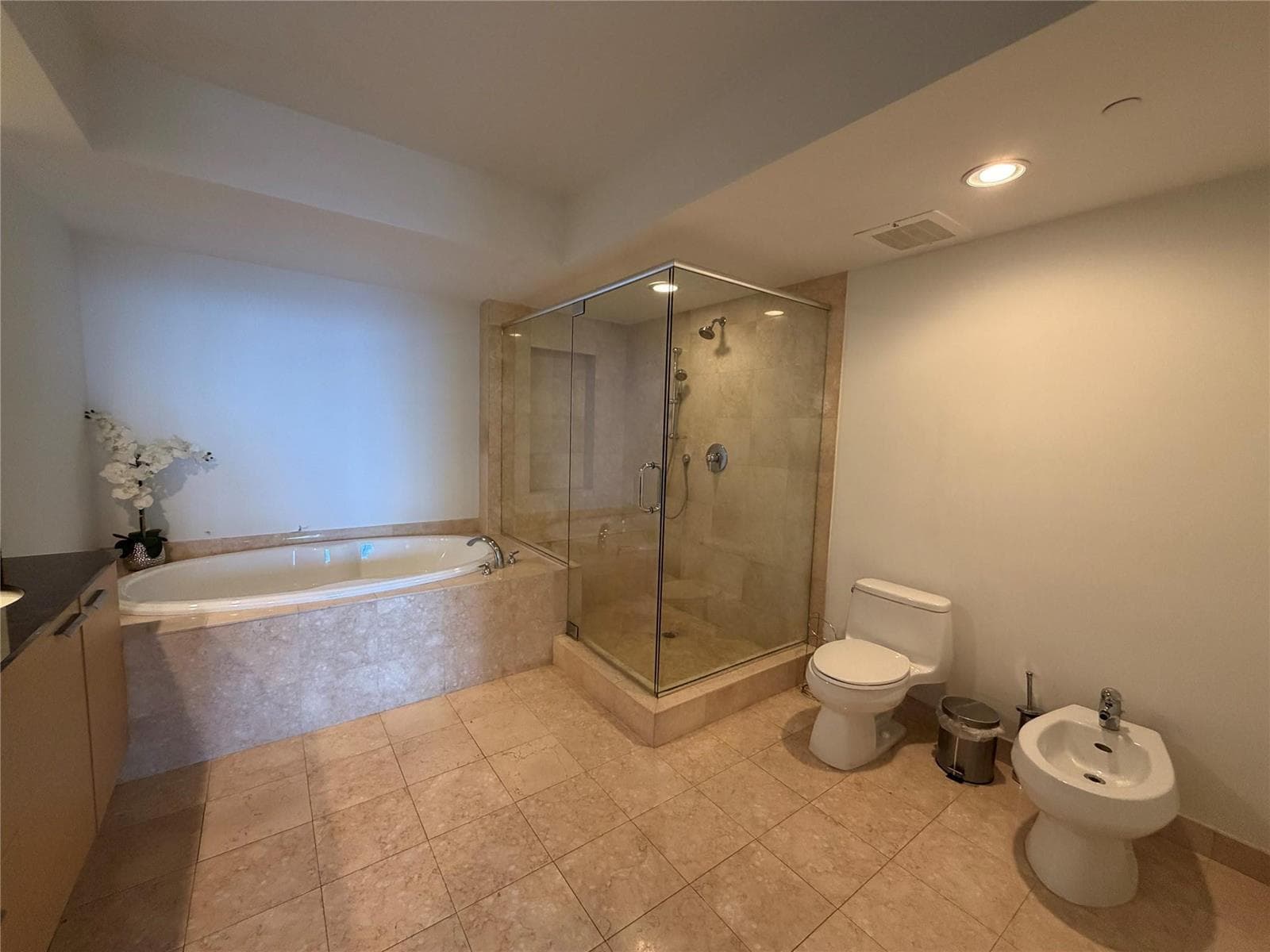 1850 S Ocean Drive 4202 photo 12