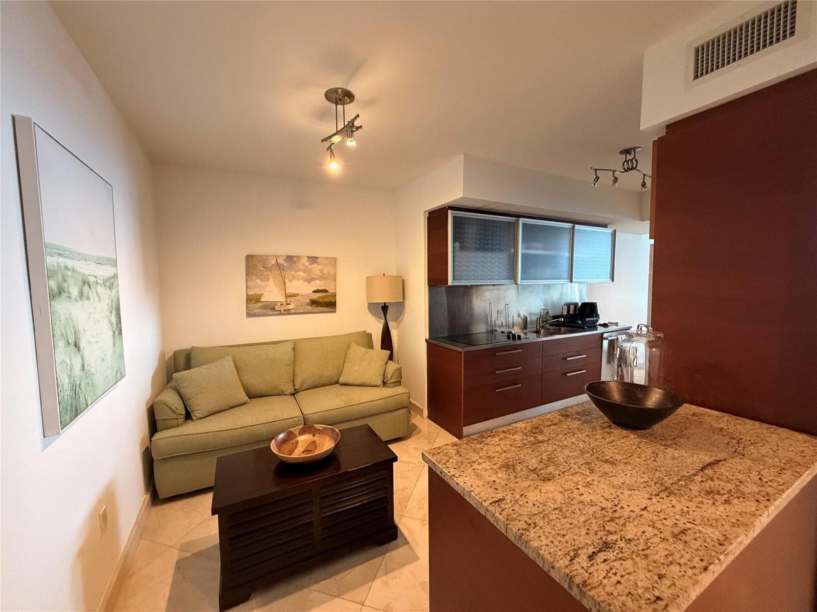 1850 S Ocean Drive 4202 photo 3