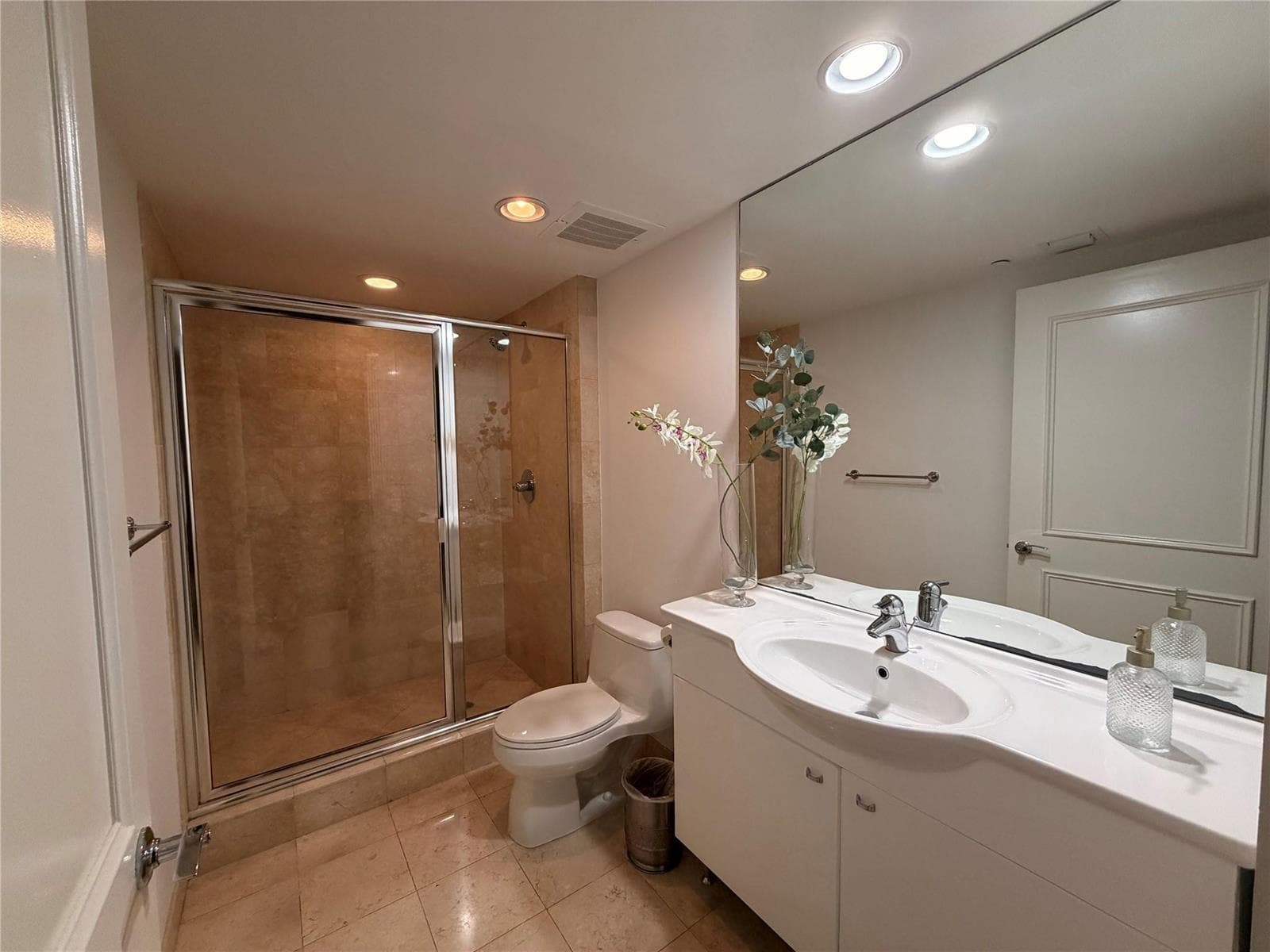 1850 S Ocean Drive 4202 photo 11