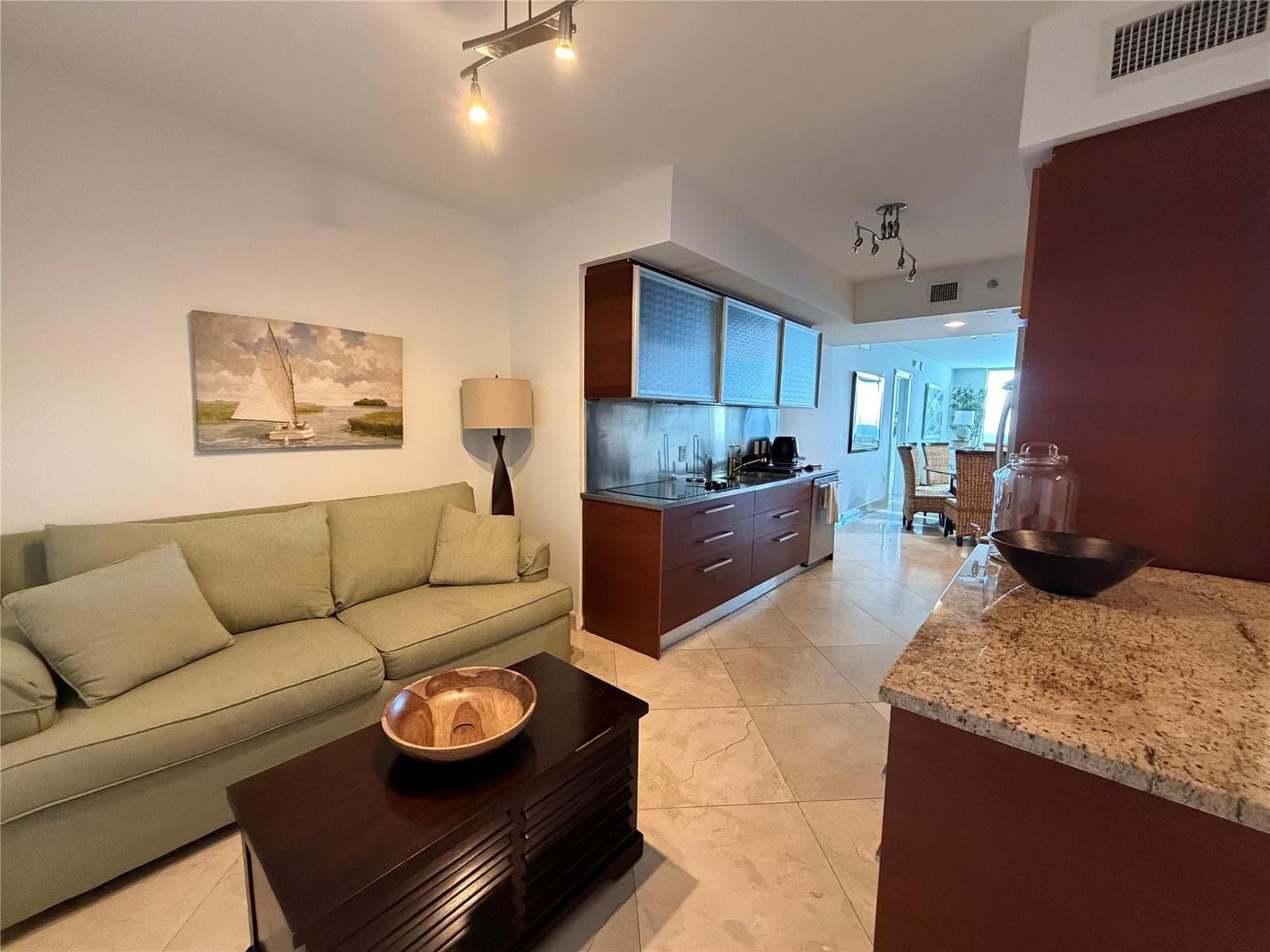 1850 S Ocean Drive 4202 photo 4