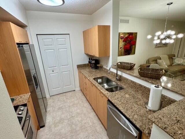 625 Casa Loma Boulevard 304 photo 25