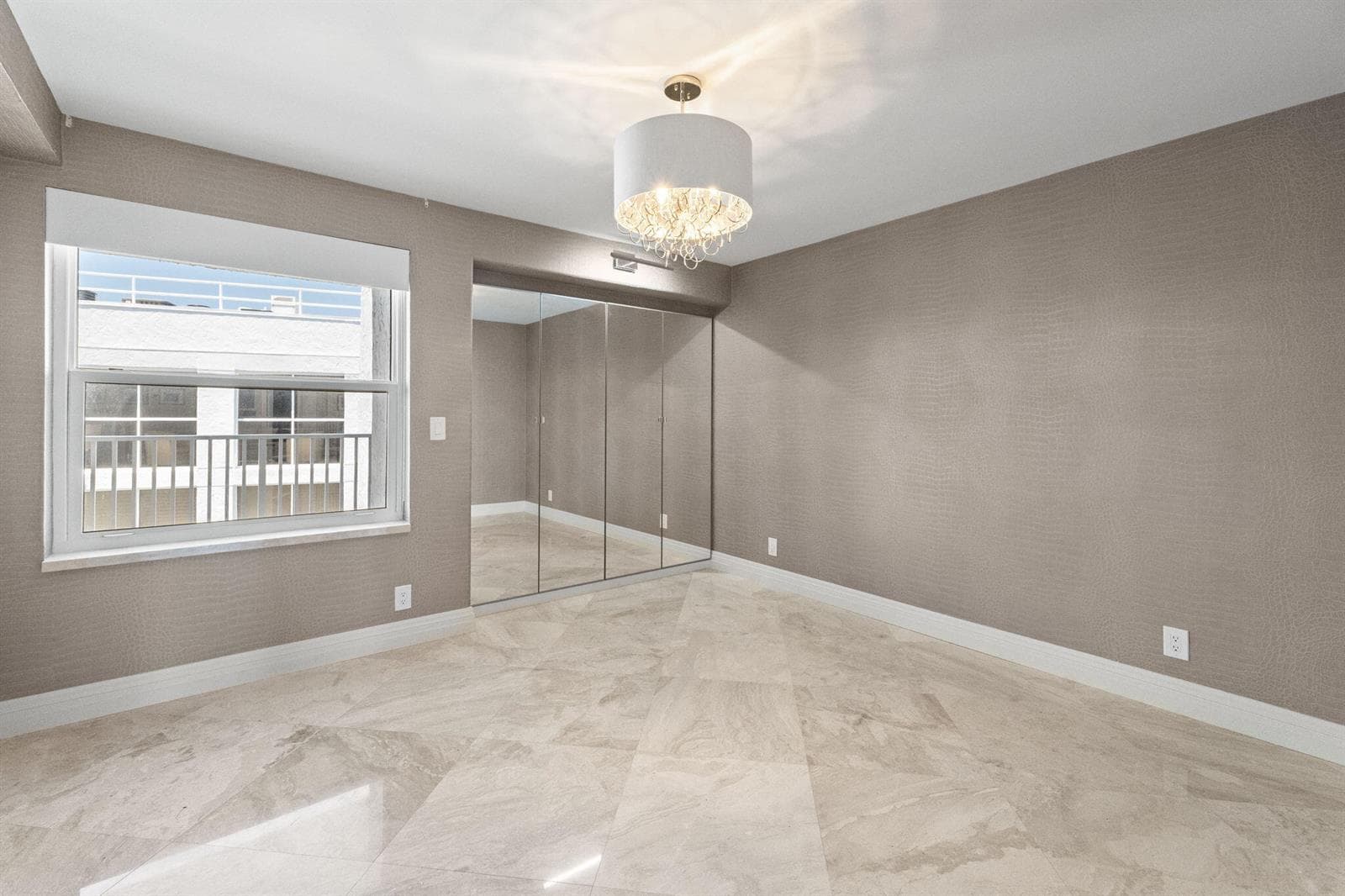 3901 S Flagler Drive 1002 photo 16