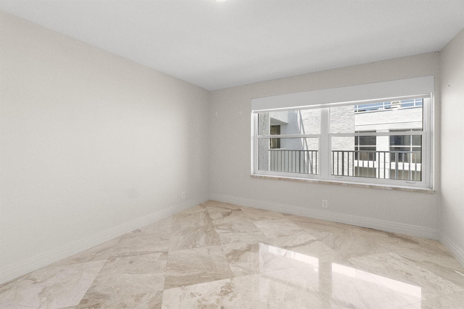 3901 S Flagler Drive 1002 photo 19