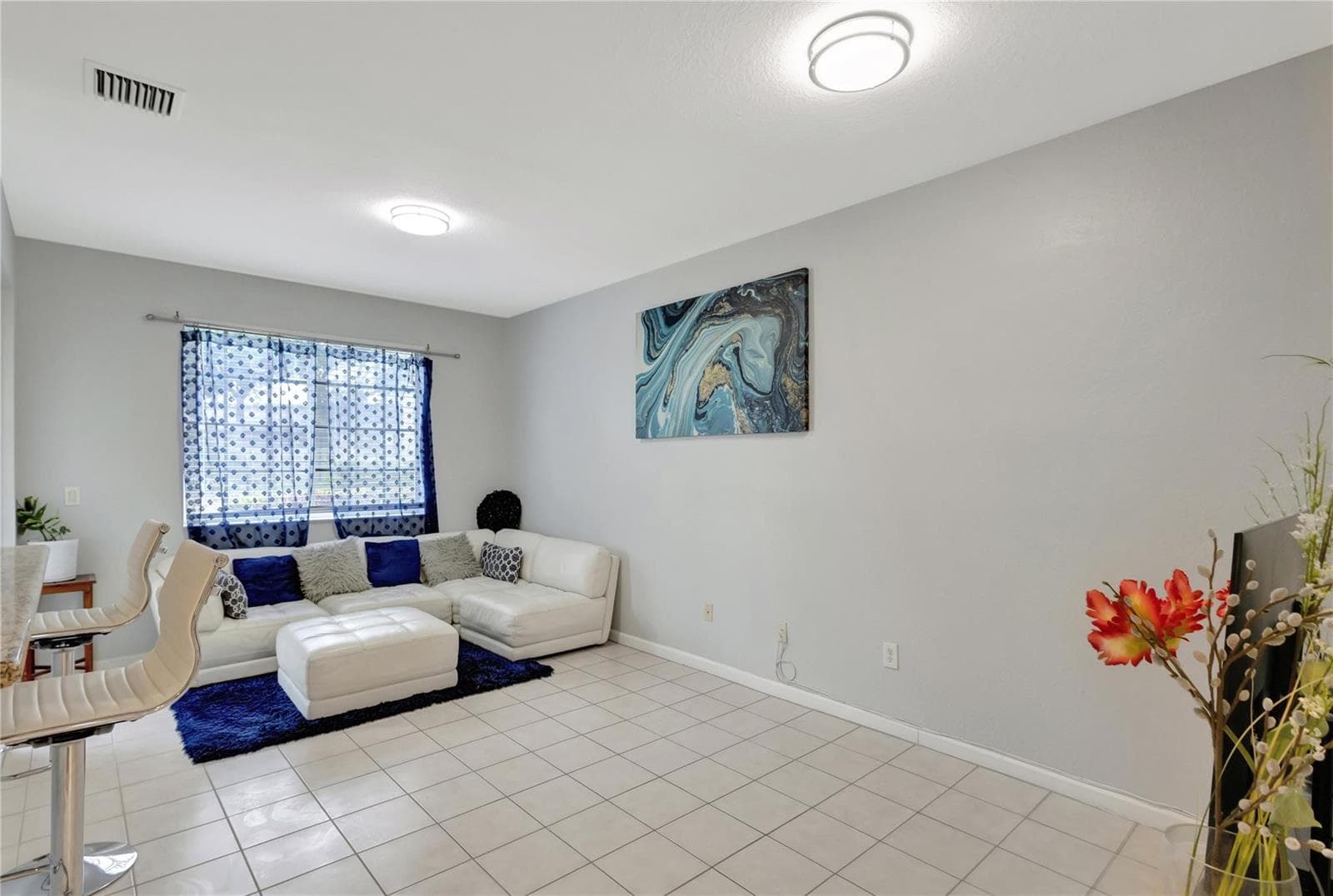 2037 Nassau Drive 2037 photo 9