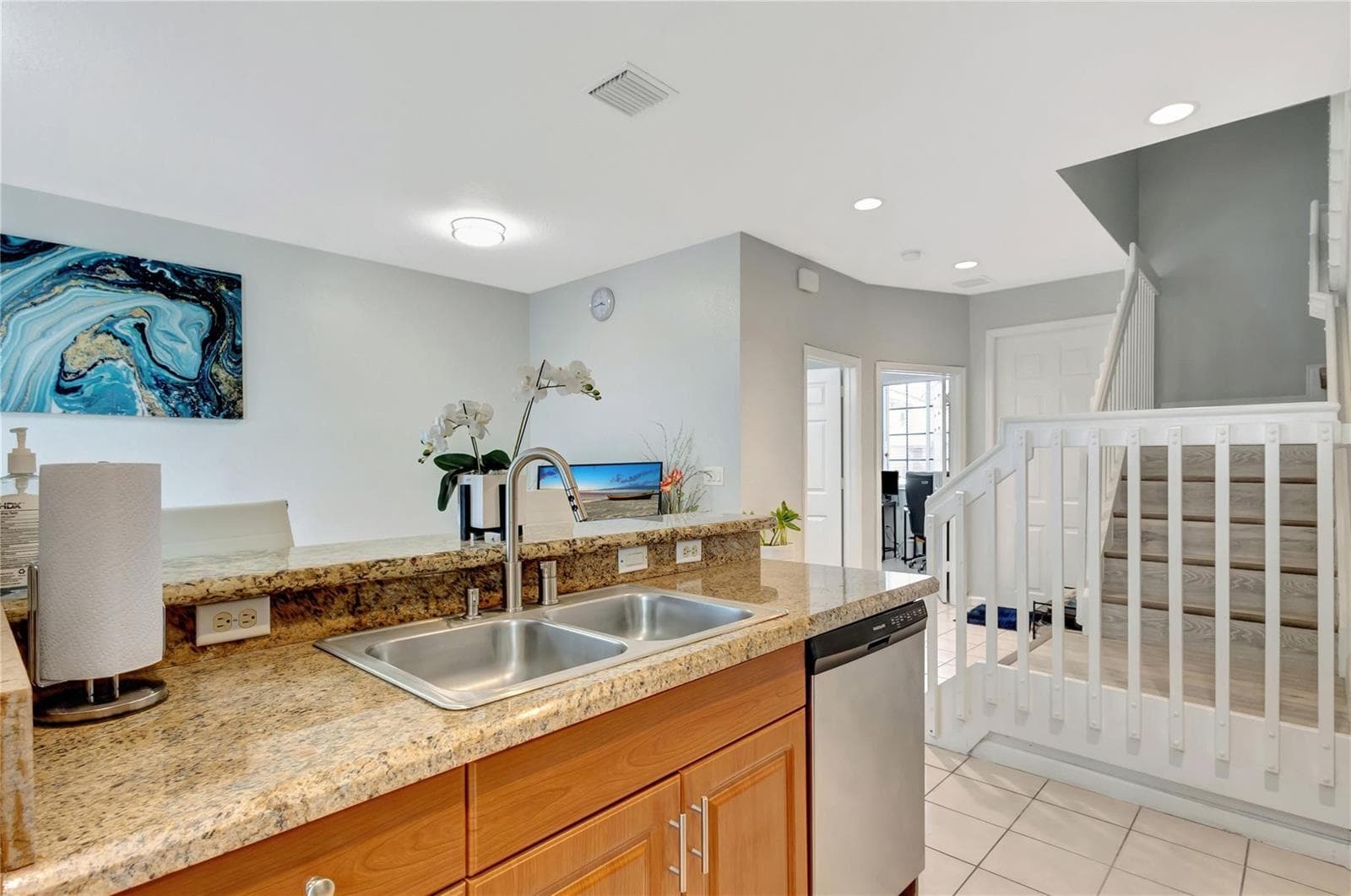 2037 Nassau Drive 2037 photo 15