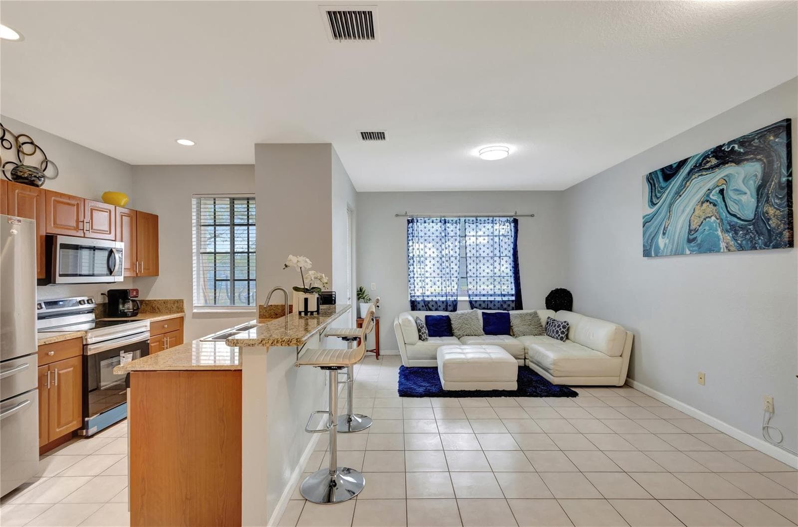 2037 Nassau Drive 2037 photo 8