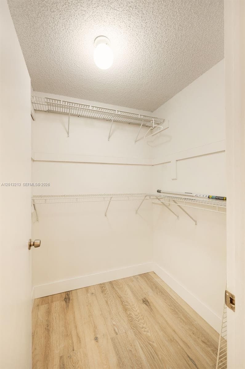 10825 112th Ave 213 photo 13