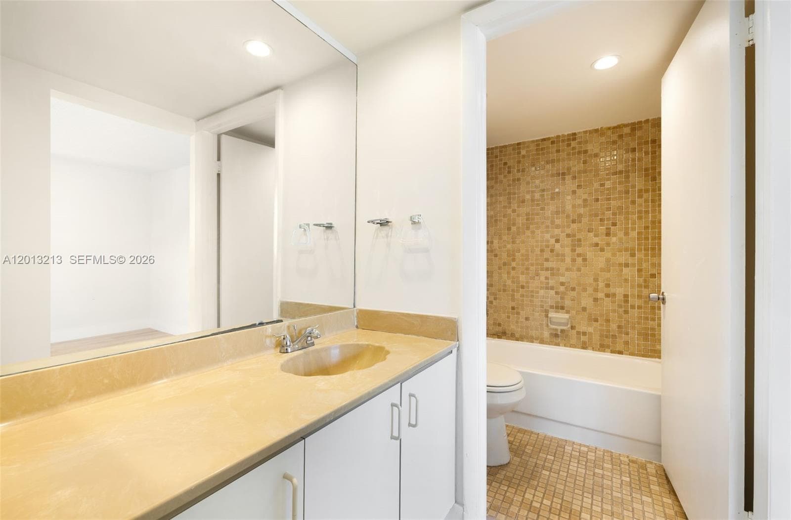 10825 112th Ave 213 photo 12