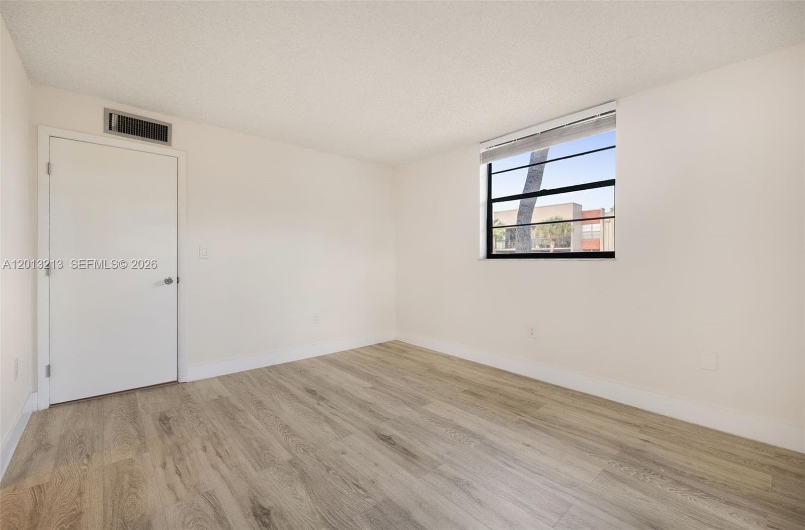 10825 112th Ave 213 photo 9