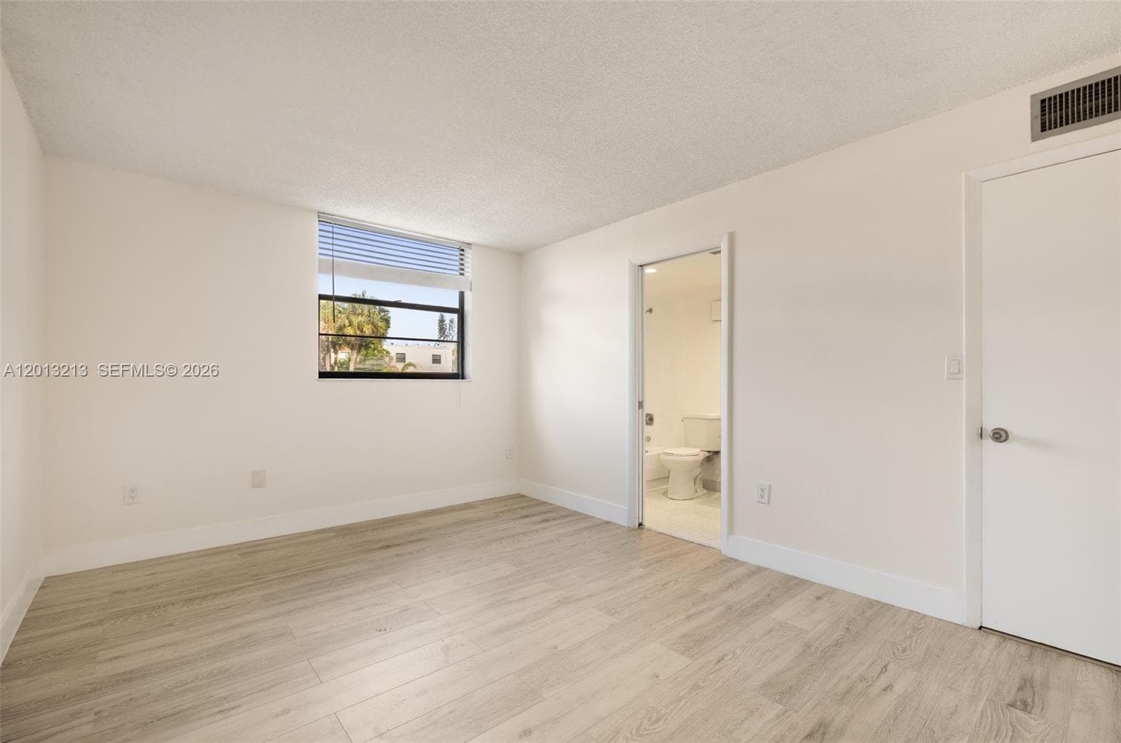 10825 112th Ave 213 photo 14