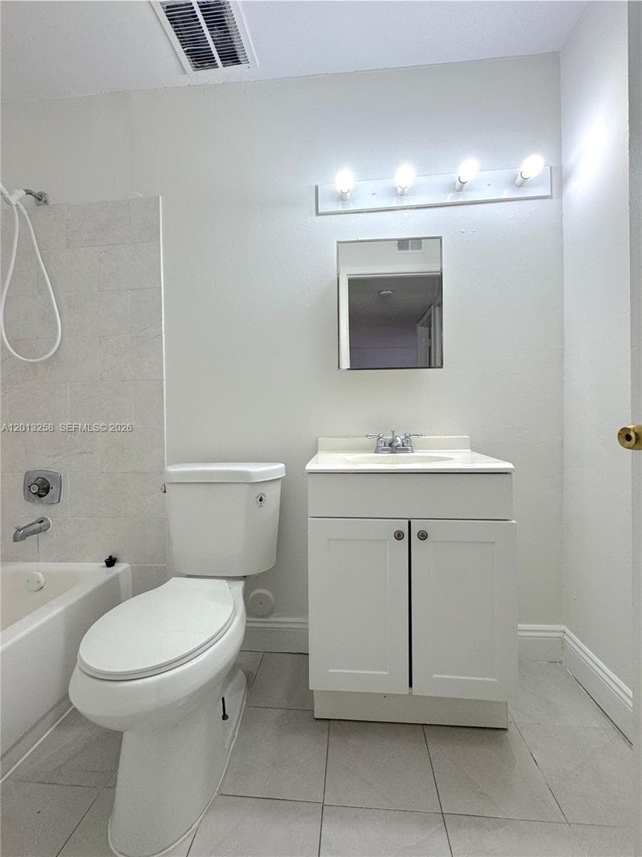 1281 46th Ave 2505 photo 13