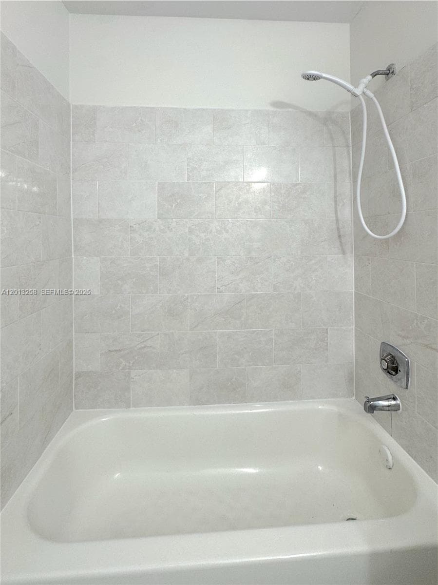 1281 46th Ave 2505 photo 12