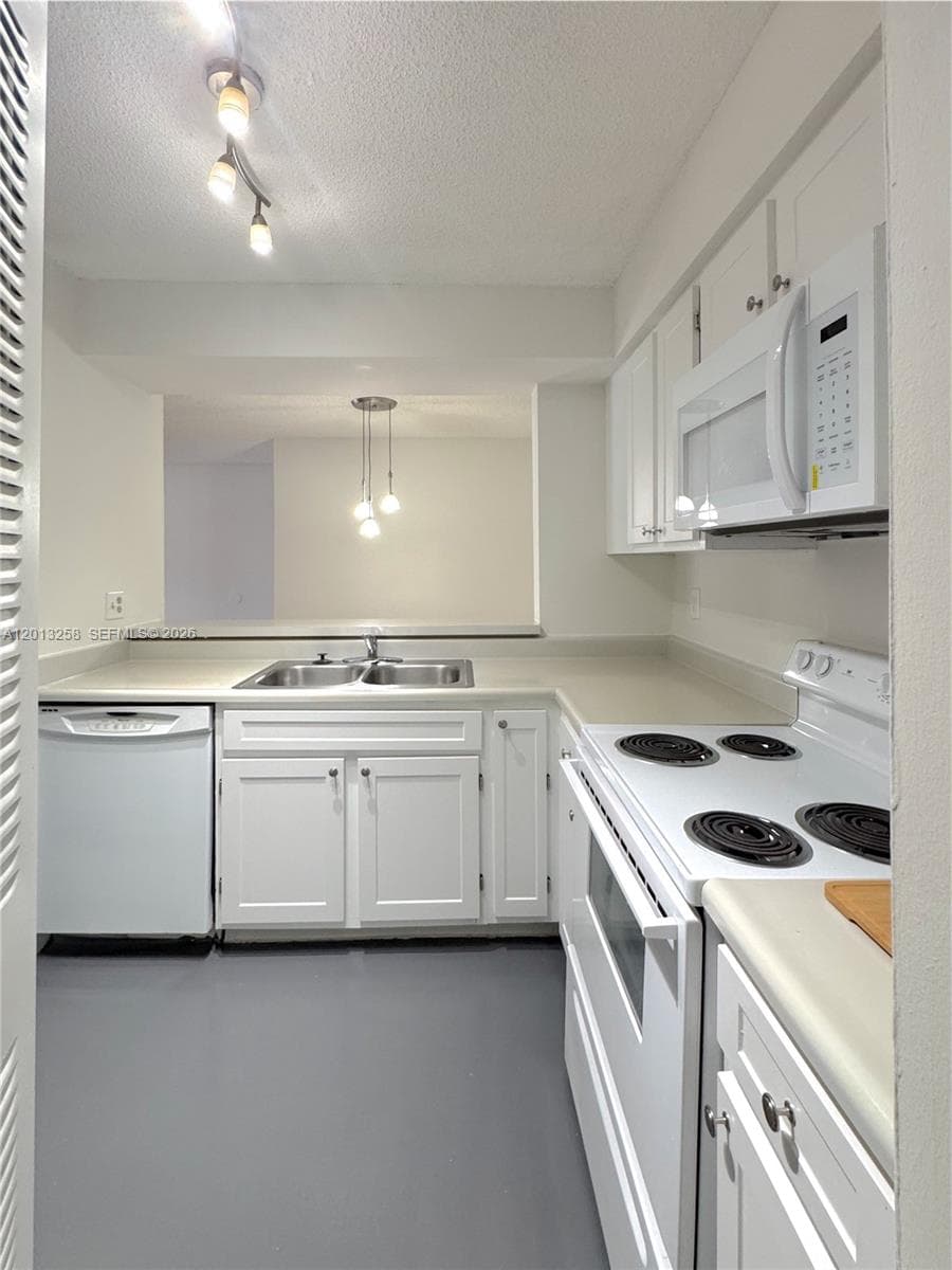 1281 46th Ave 2505 photo 10