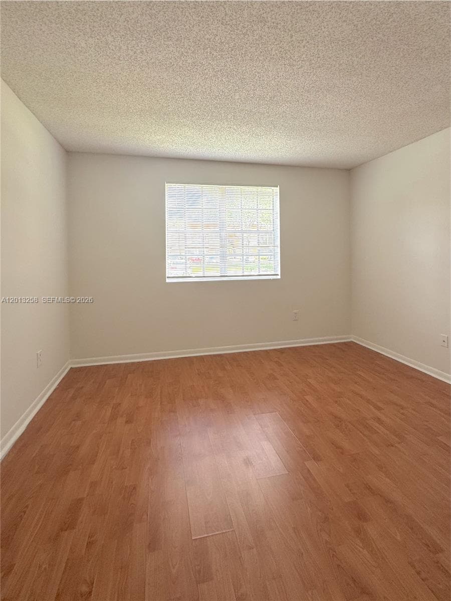 1281 46th Ave 2505 photo 18