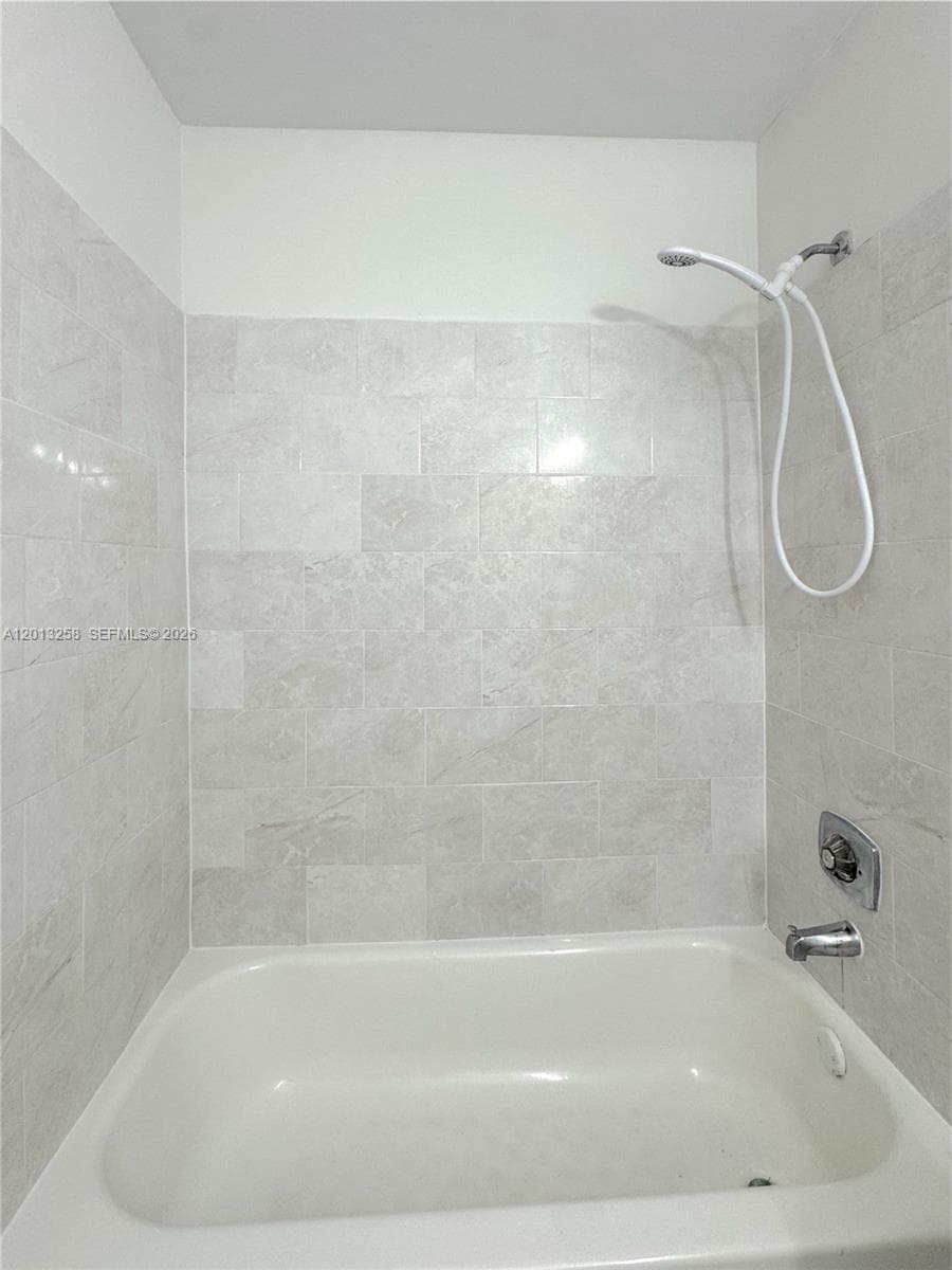 1281 46th Ave 2505 photo 11