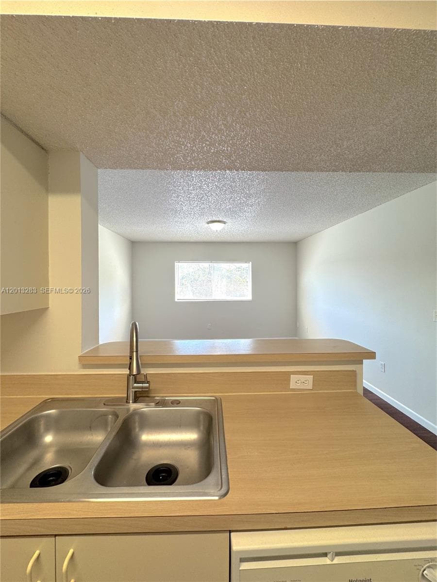 3610 N 56th Ave 218 photo 3