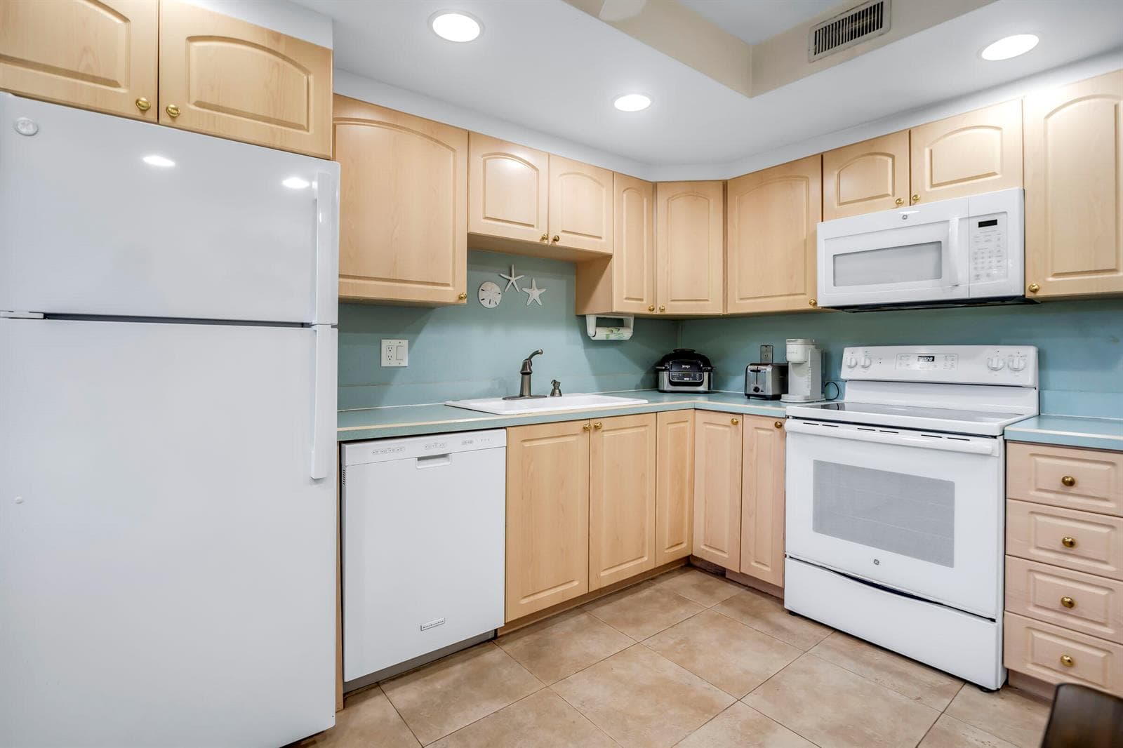 2871 N Ocean Boulevard C307 photo 7