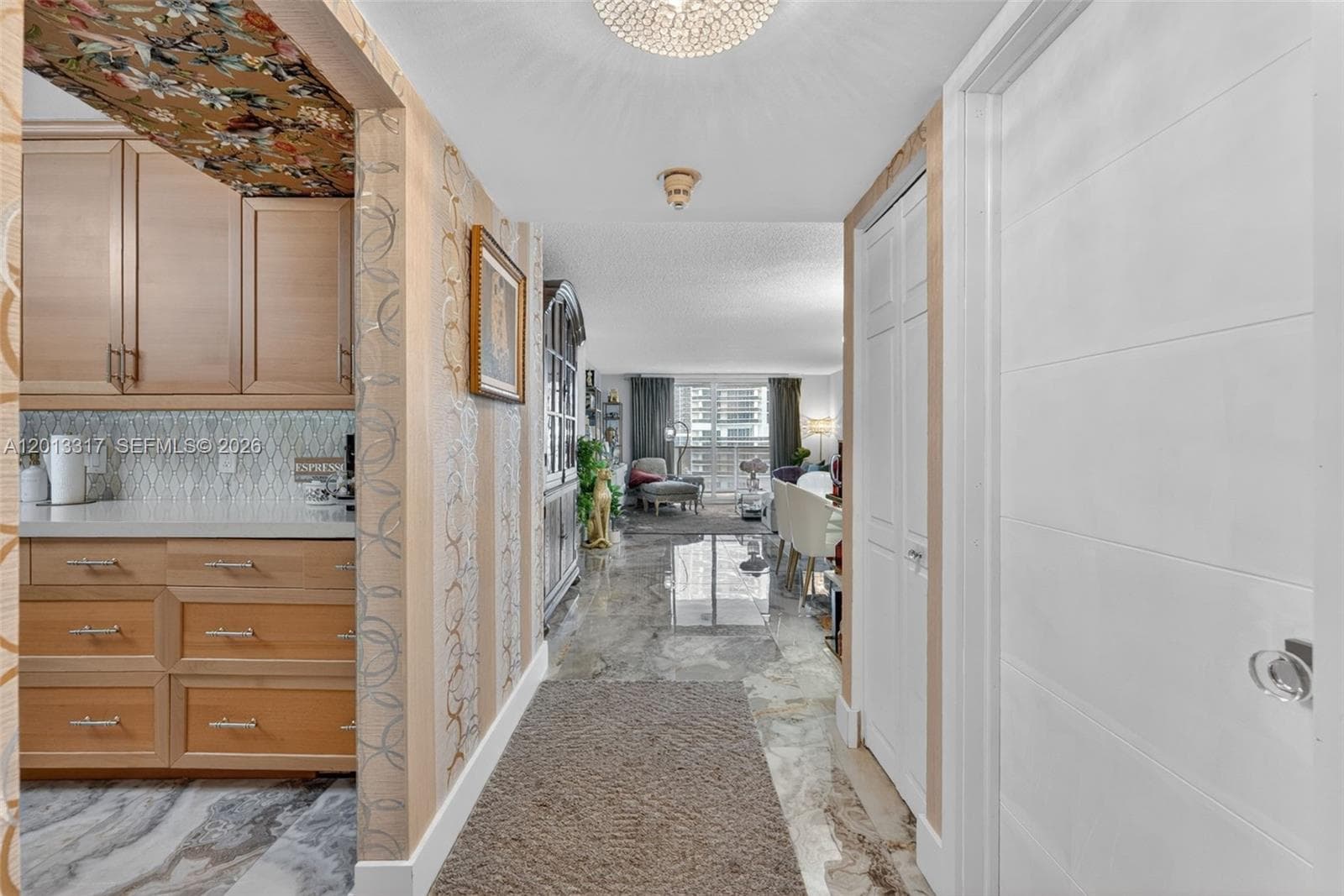 1880 Ocean Dr 705 photo 4