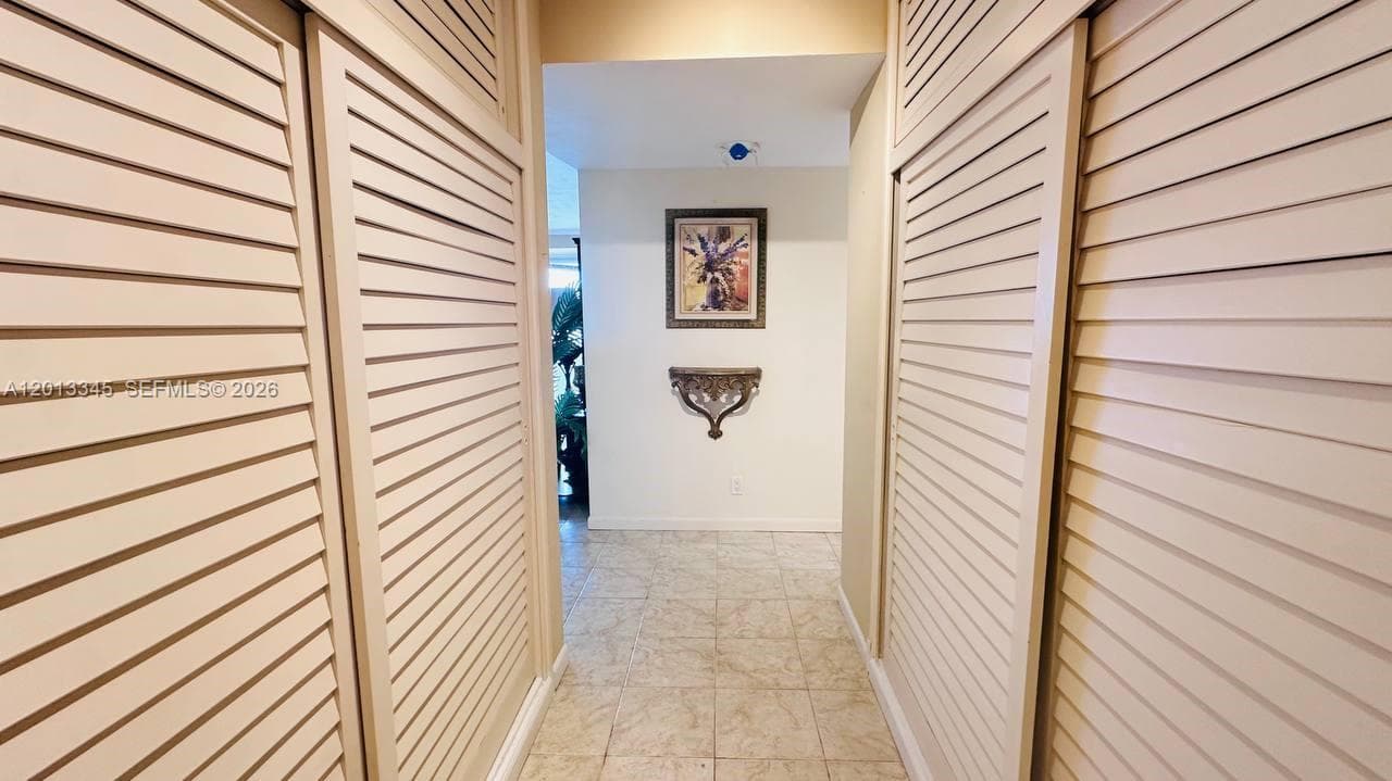 3200 NE 36th St 504 photo 20